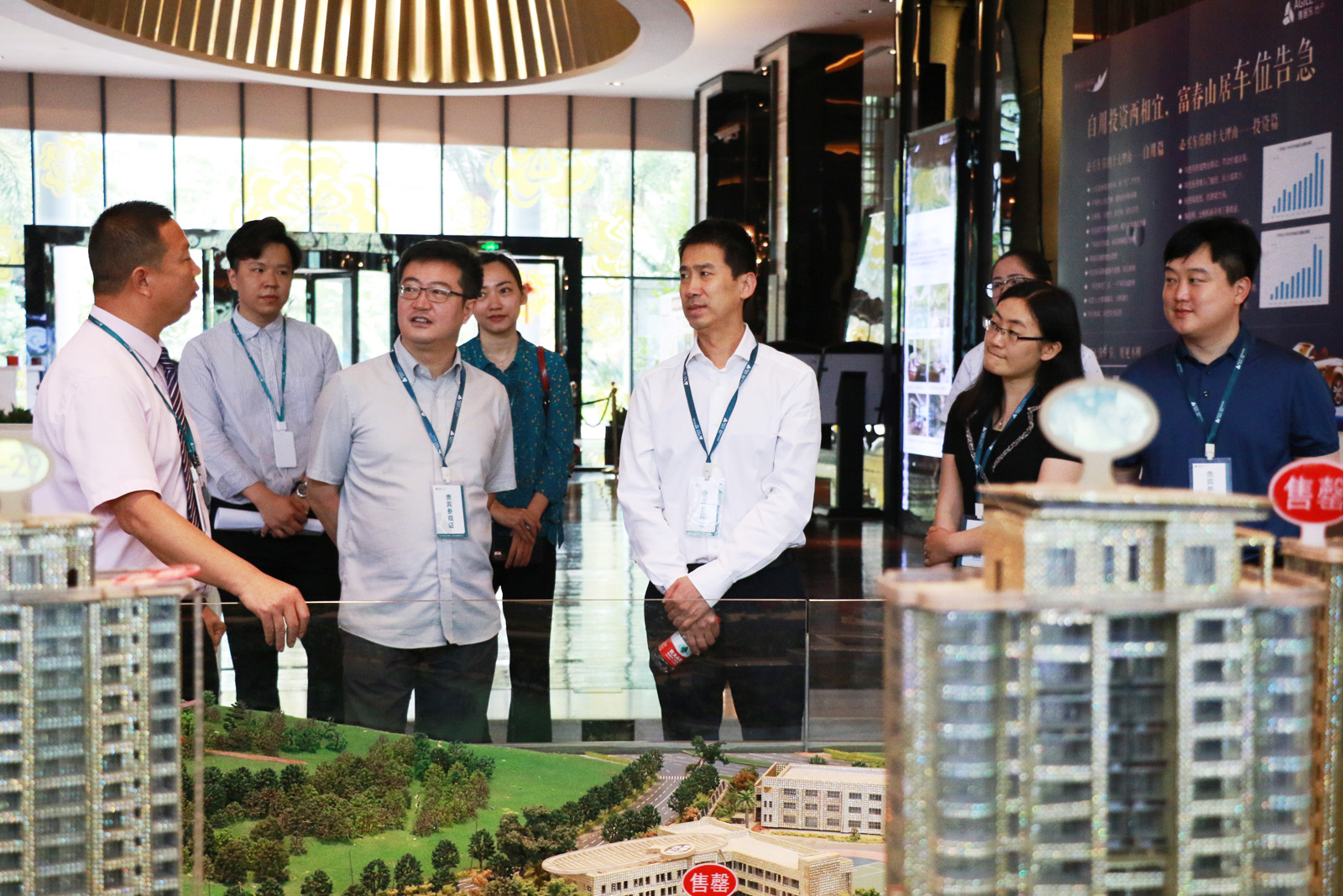 1559098037790781.jpg 中国建设报社一行参观PA旗舰厅(中国区)官方网站-PA PlayAce
富春山居销售中心.jpg